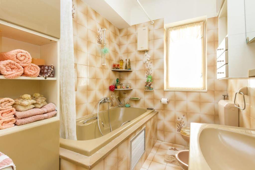 Apartments Dora สปลิท ภายนอก รูปภาพ